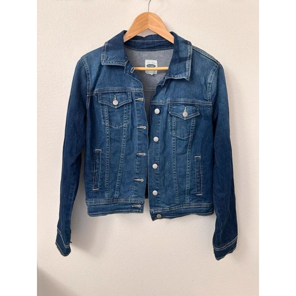 Old Navy size Medium Classic Denim Trucker Jacket
